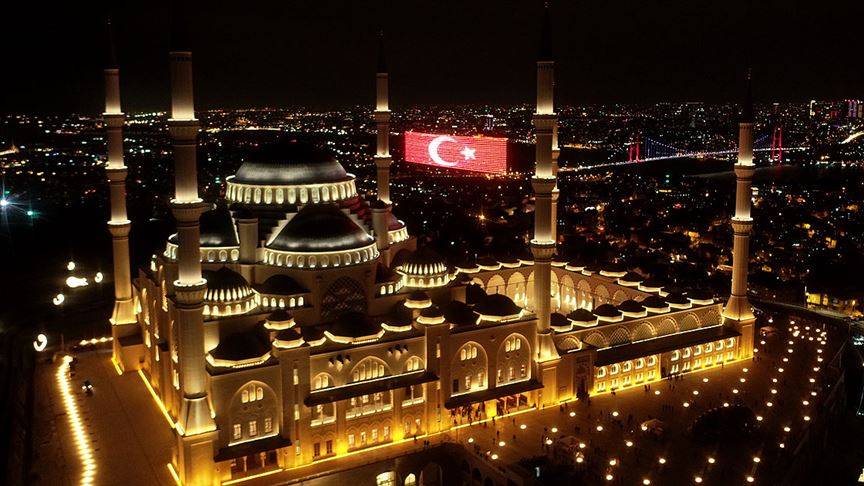 15 Temmuz 2025’te sela okunacak mı? Diyanet açıkladı: Sela saat kaçta okunacak? 6